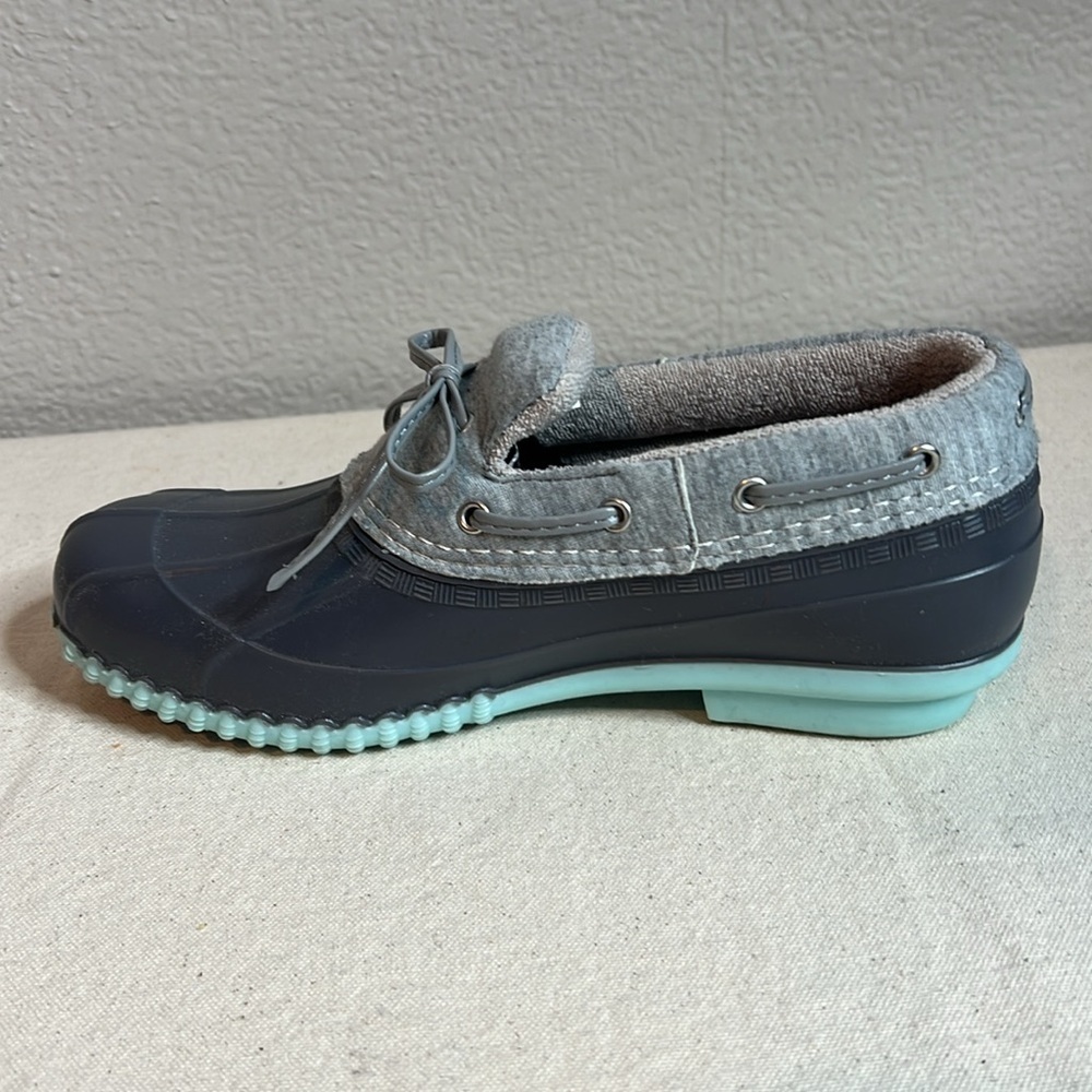 🛍️ 4 for $25 Outdoors Duck Shoes Women’s Size 7M Gray & Navy Rain Loafers - Picture 6 of 8